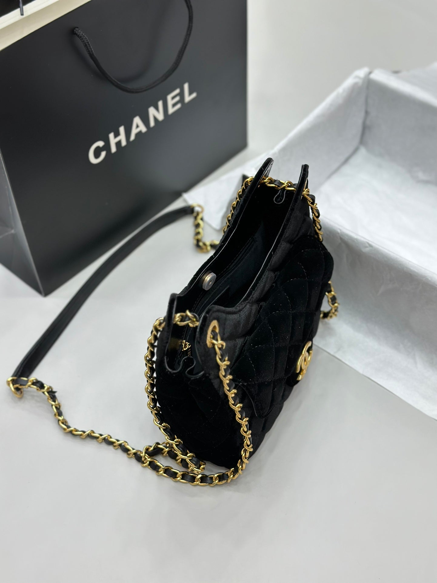 Elite Carryalls