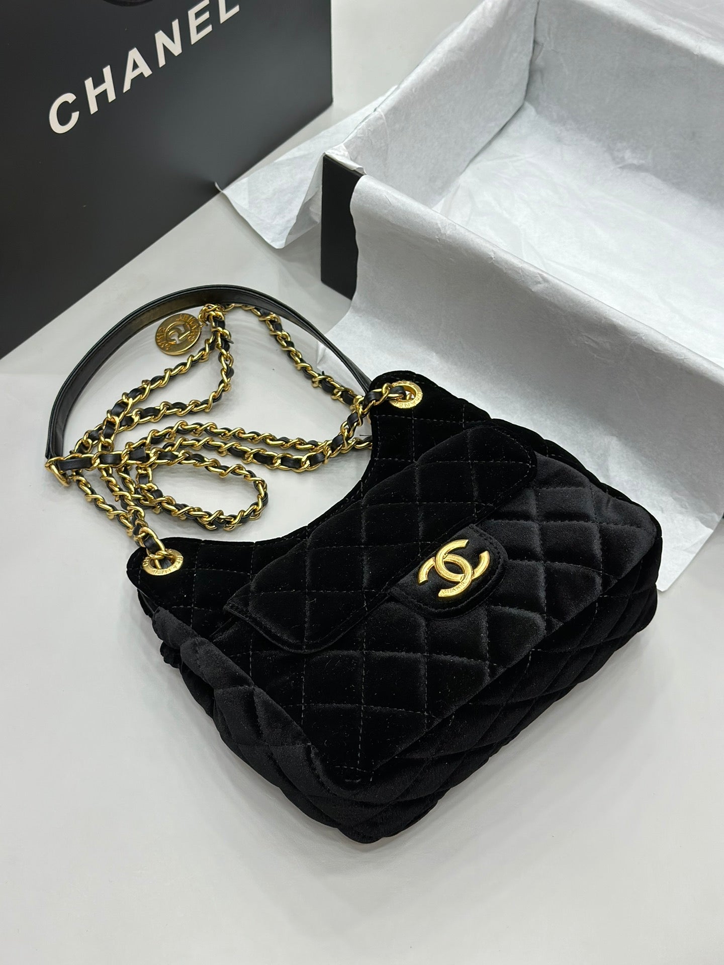 Elite Carryalls