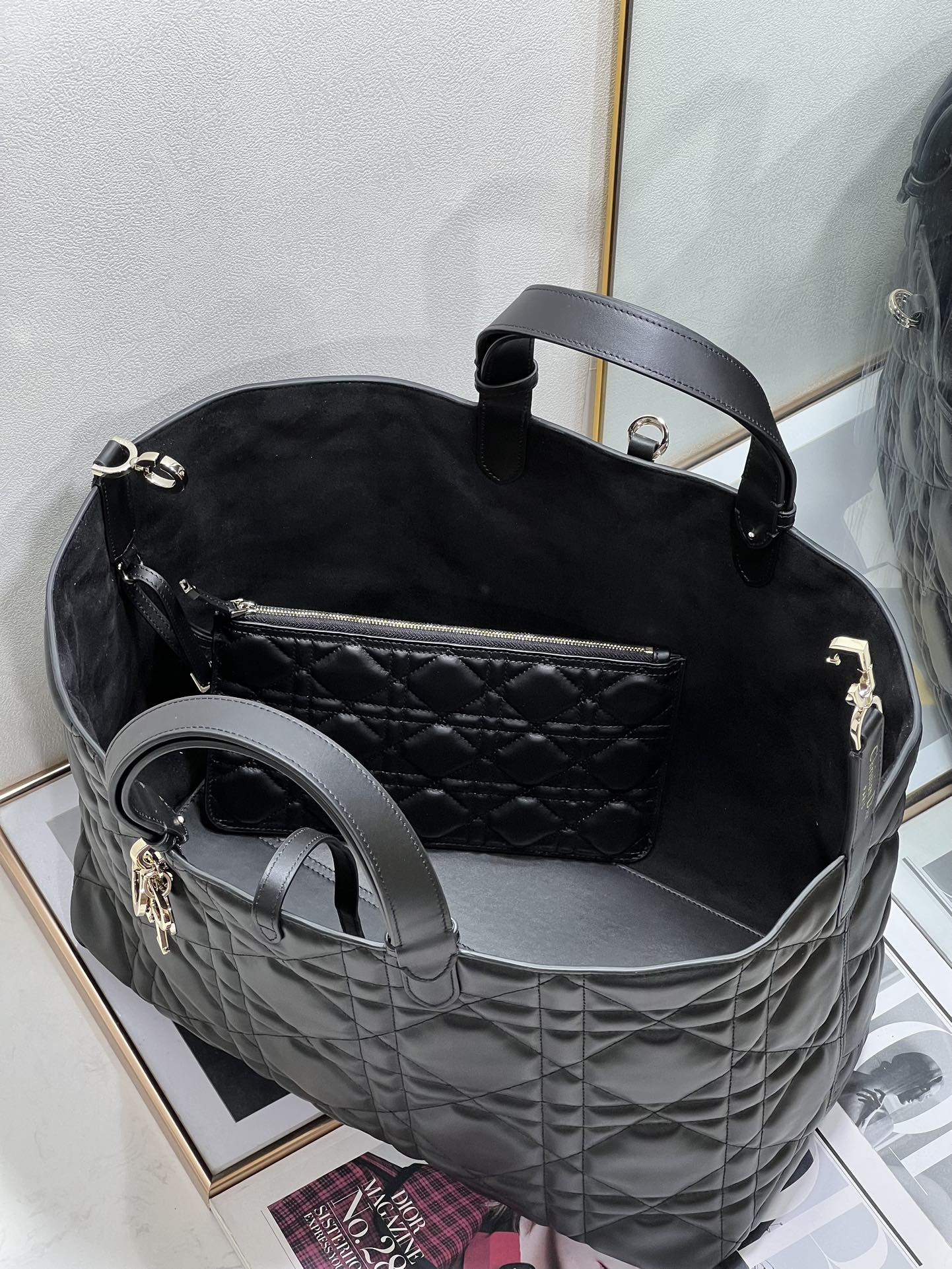 Elite Carryalls