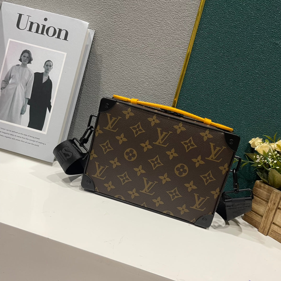 Elite Carryalls