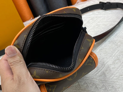 Elite Carryalls