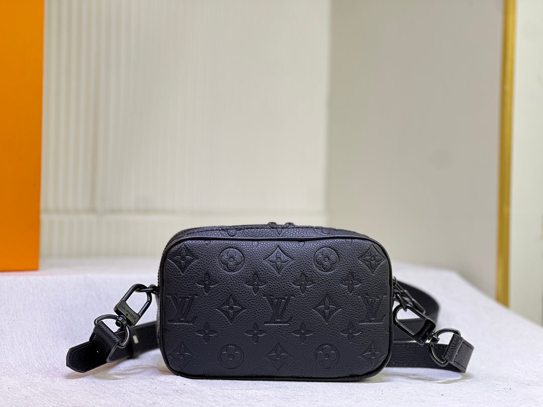 Elite Carryalls