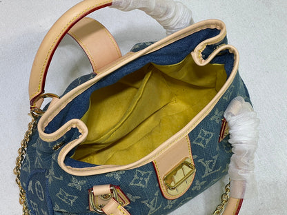Elite Carryalls