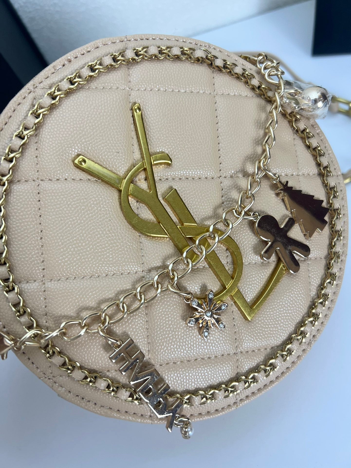 Elite Carryalls