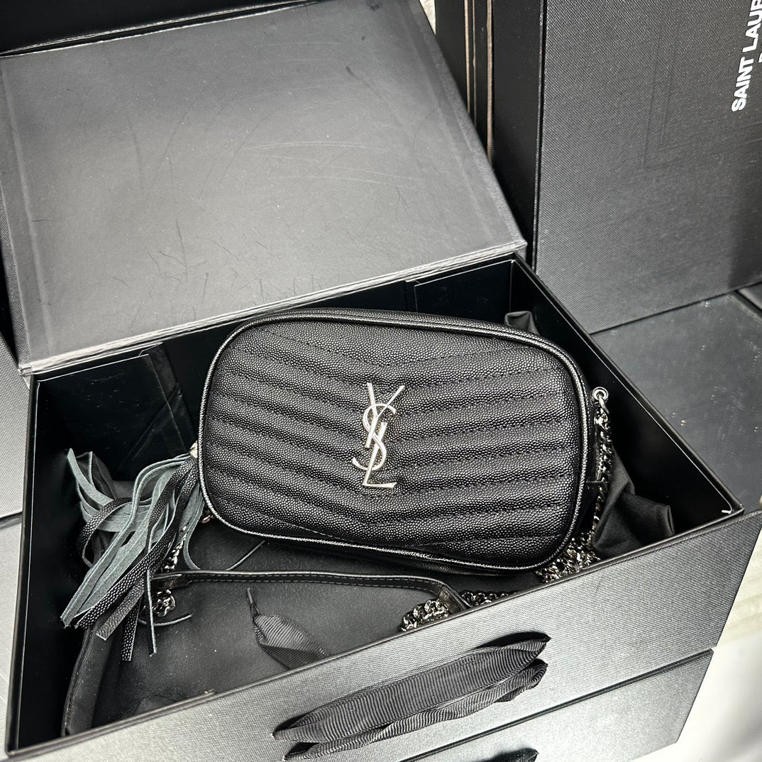 Elite Carryalls