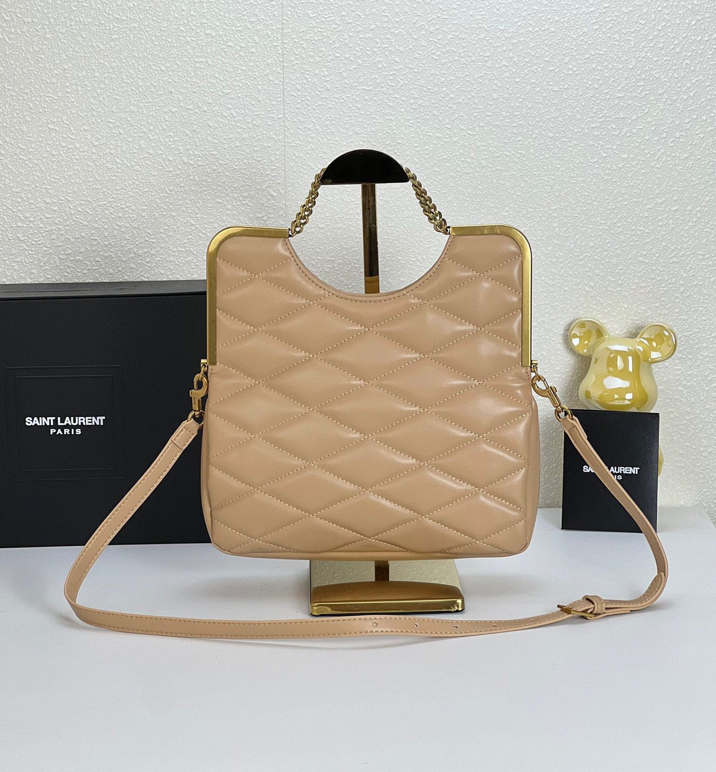 Elite Carryalls