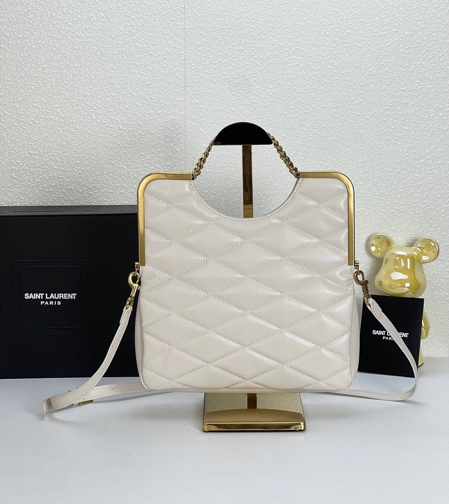 Elite Carryalls