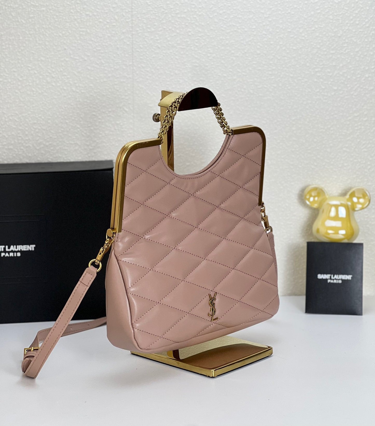 Elite Carryalls