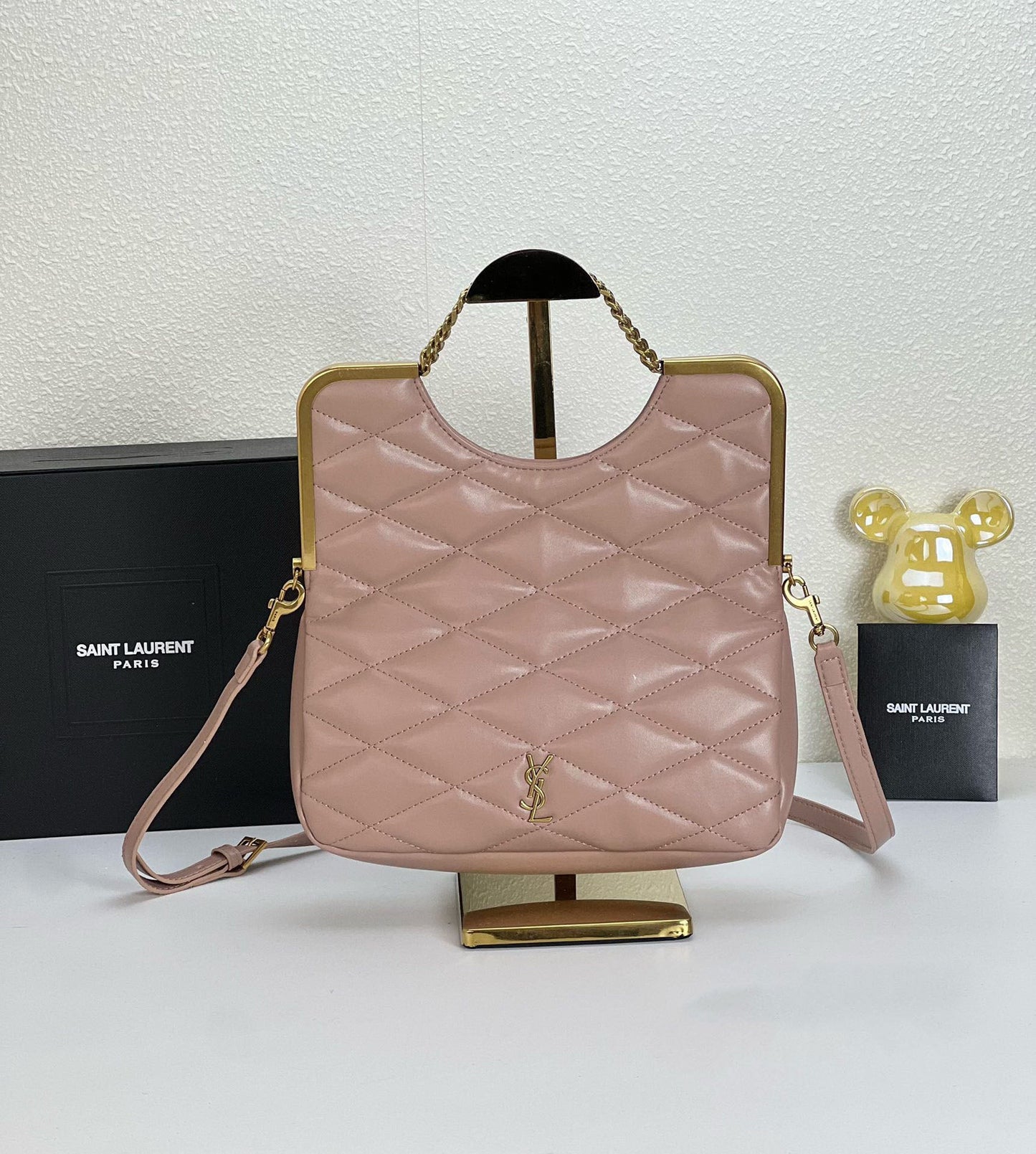 Elite Carryalls