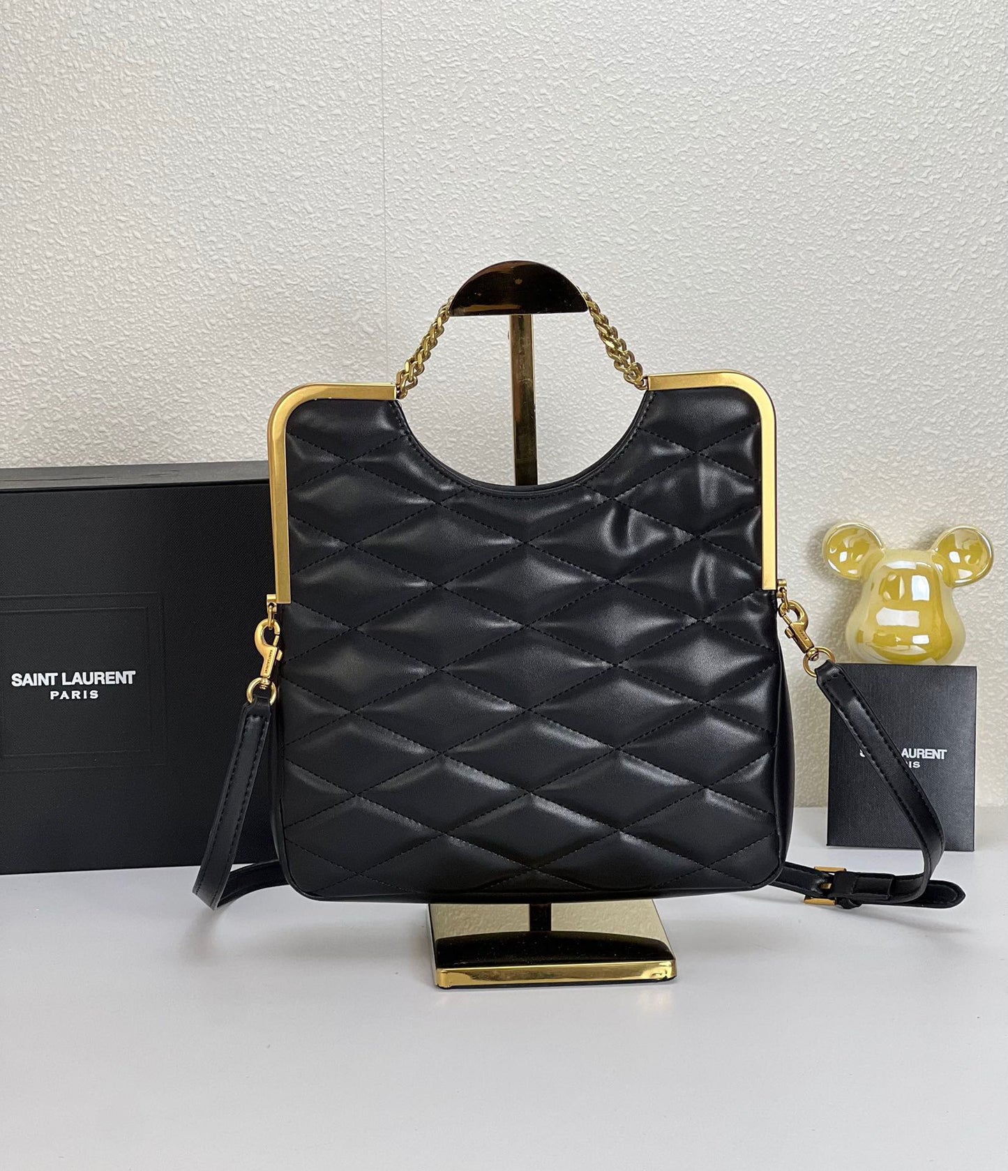Elite Carryalls