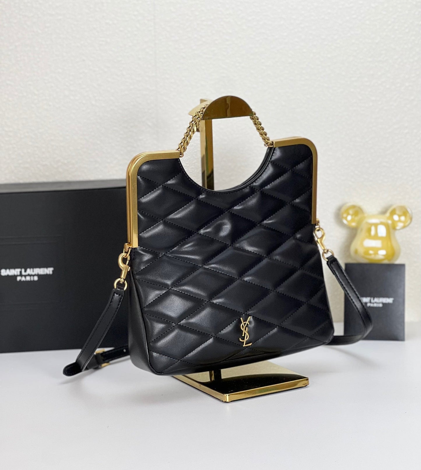 Elite Carryalls
