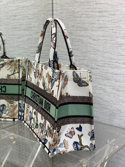 Elite Carryalls
