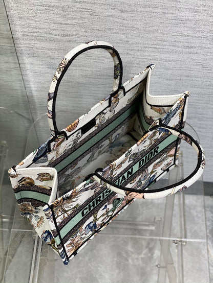 Elite Carryalls