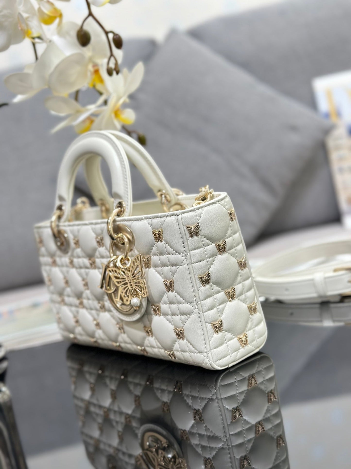 Elite Carryalls