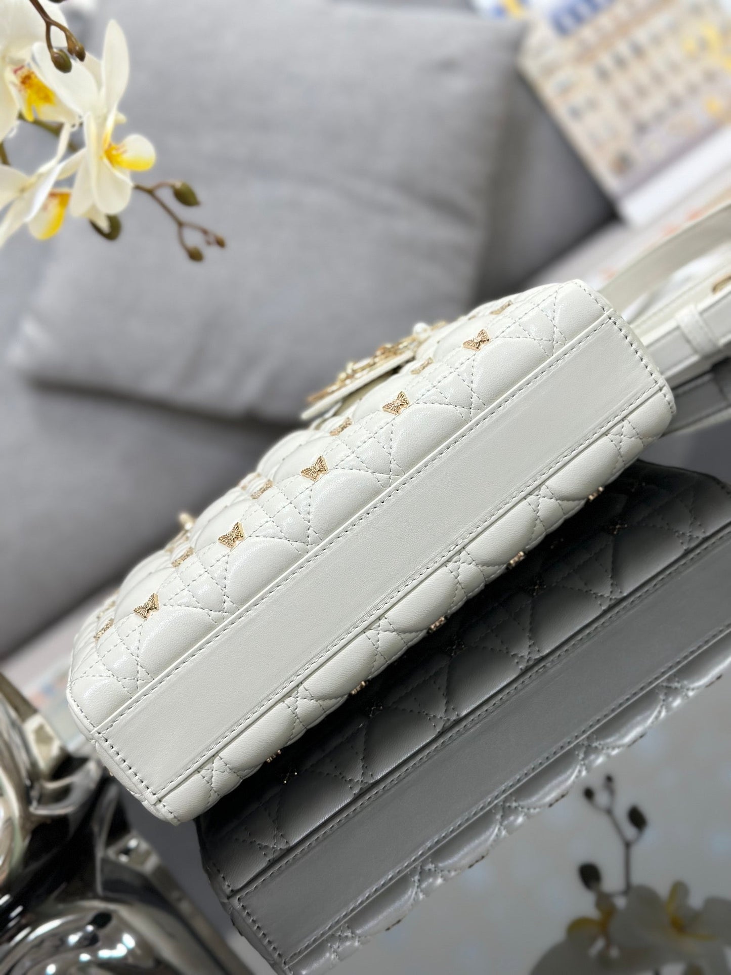 Elite Carryalls