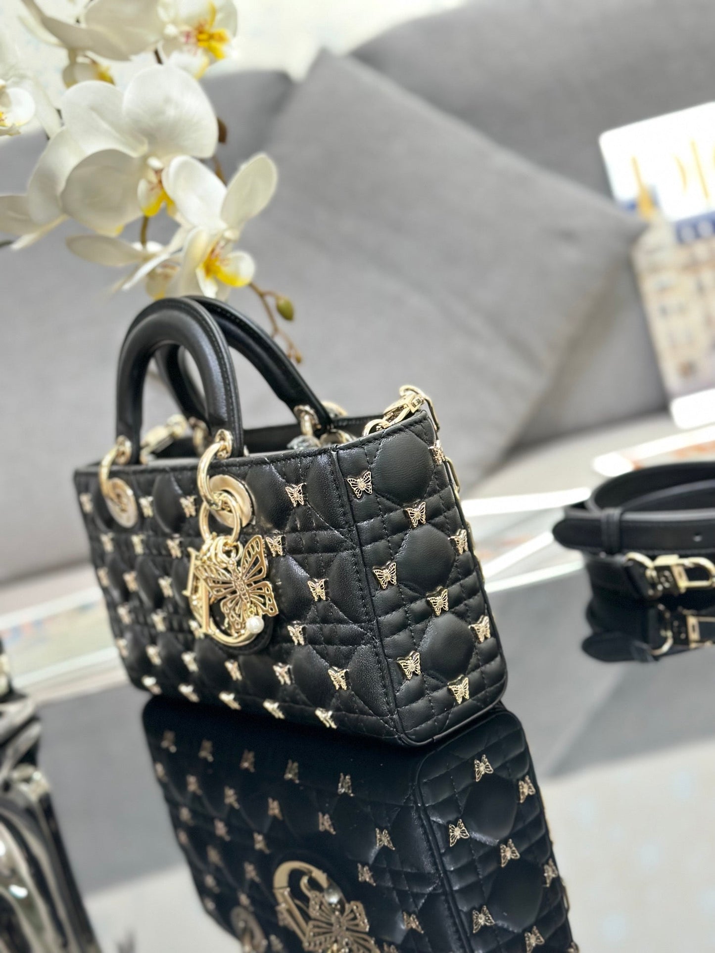 Elite Carryalls