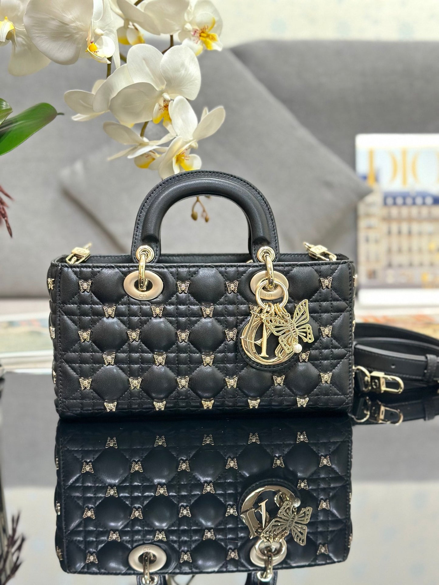 Elite Carryalls