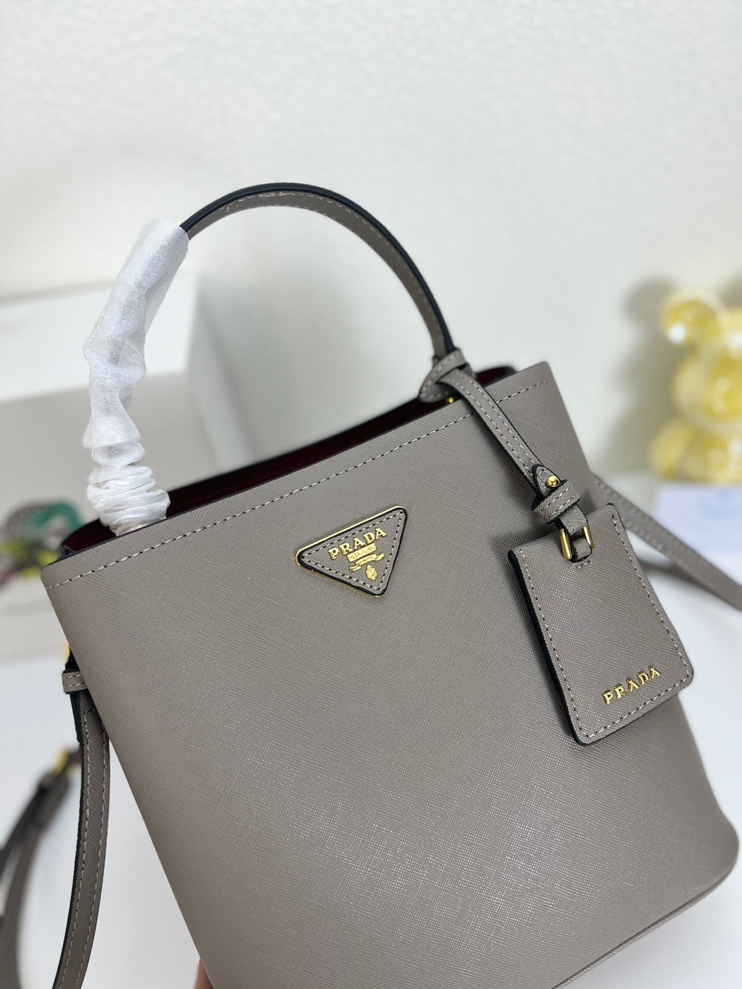 Elite Carryalls