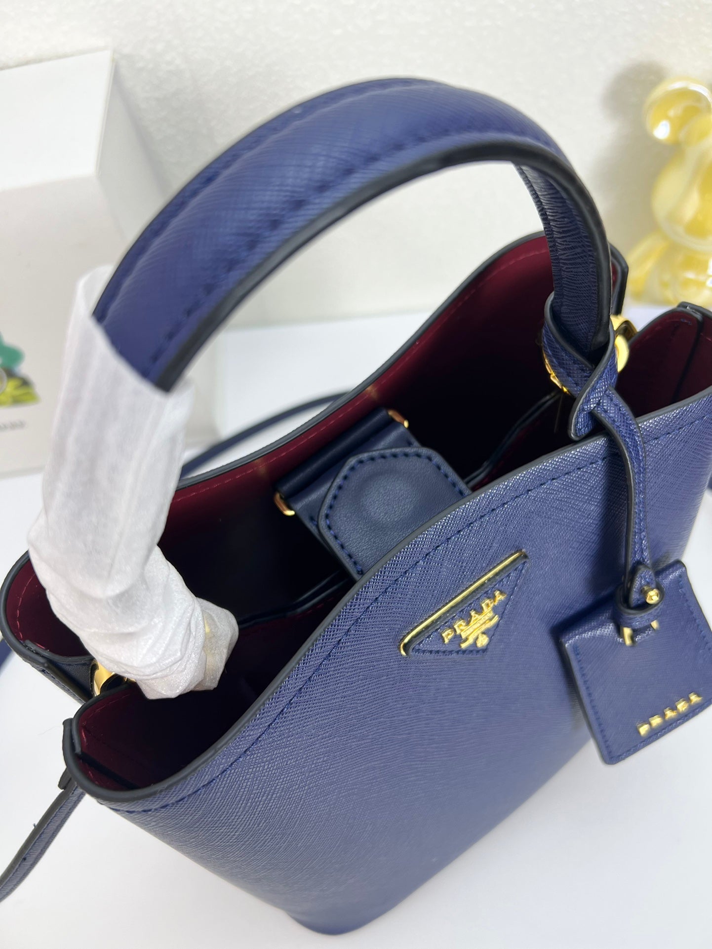 Elite Carryalls