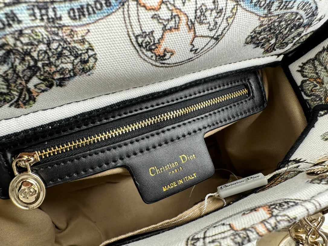 Elite Carryalls