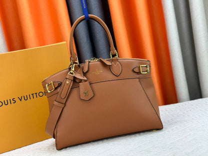 Elite Carryalls