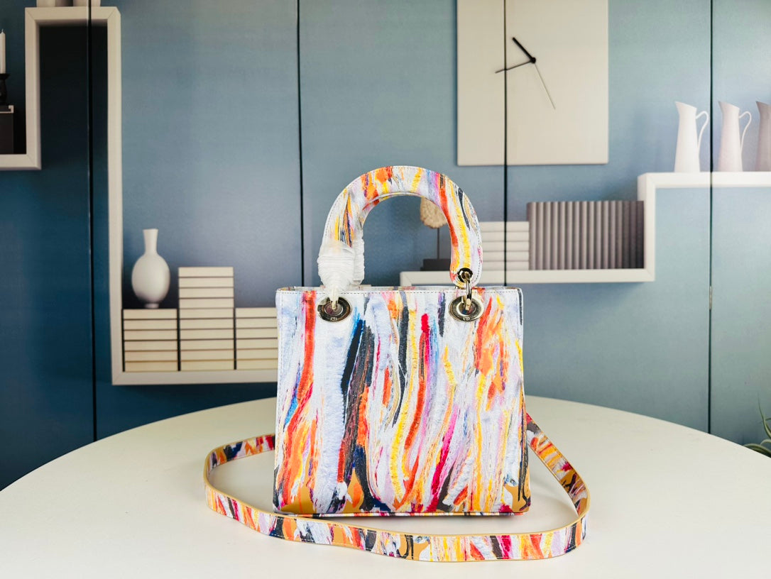 Elite Carryalls