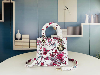 Elite Carryalls