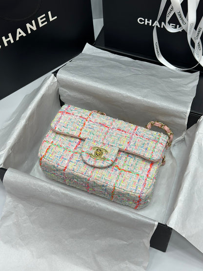 Elite Carryalls