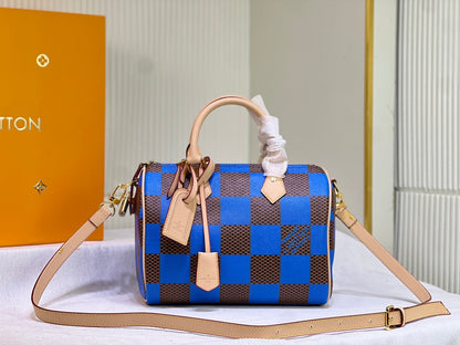 Elite Carryalls