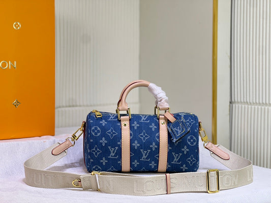 Elite Carryalls