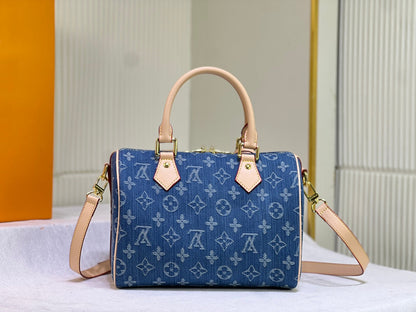 Elite Carryalls