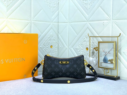 Elite Carryalls