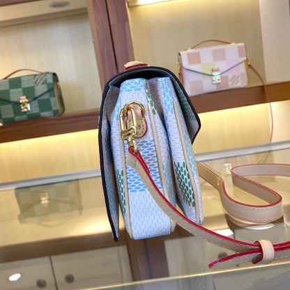 Elite Carryalls