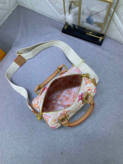 Elite Carryalls