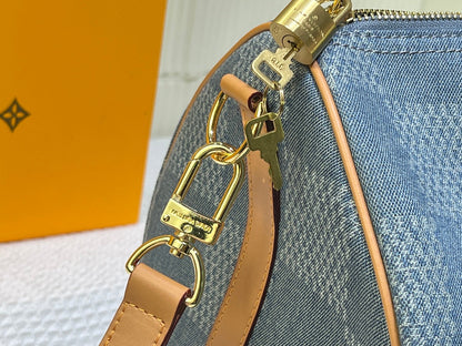 Elite Carryalls