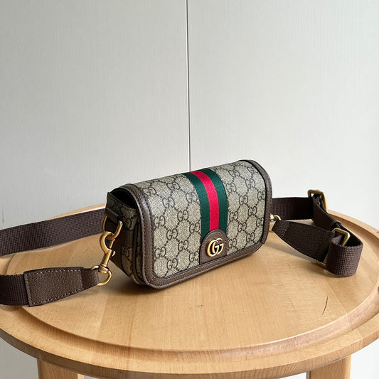 Elite Carryalls
