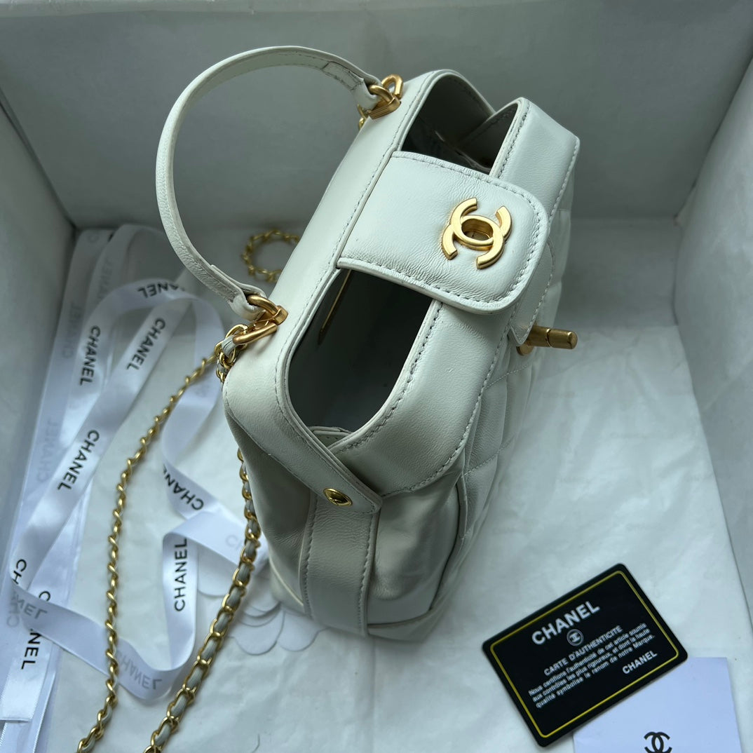 Elite Carryalls