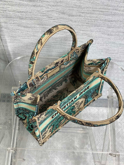Elite Carryalls