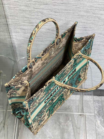 Elite Carryalls