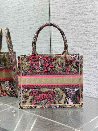 Elite Carryalls