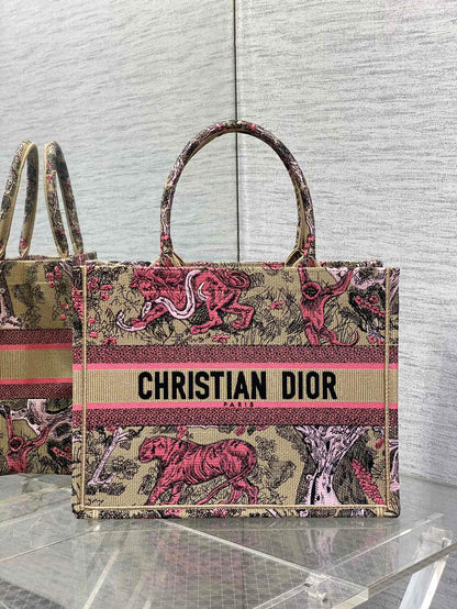 Elite Carryalls
