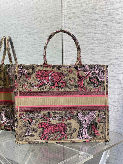 Elite Carryalls