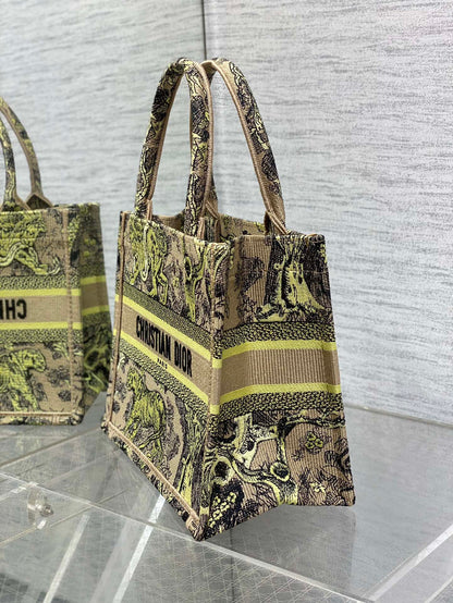 Elite Carryalls