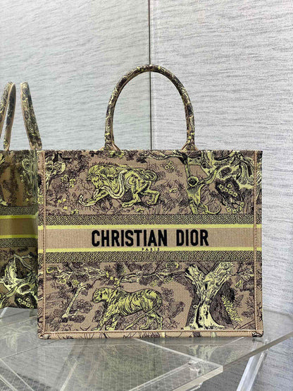Elite Carryalls