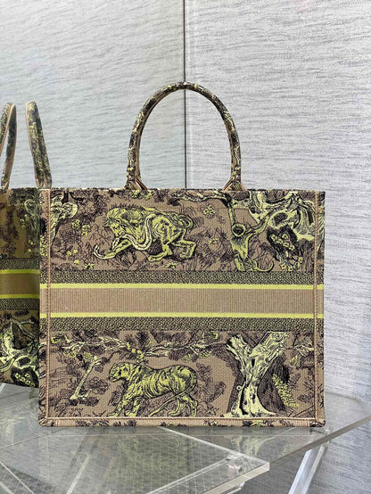 Elite Carryalls