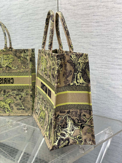 Elite Carryalls