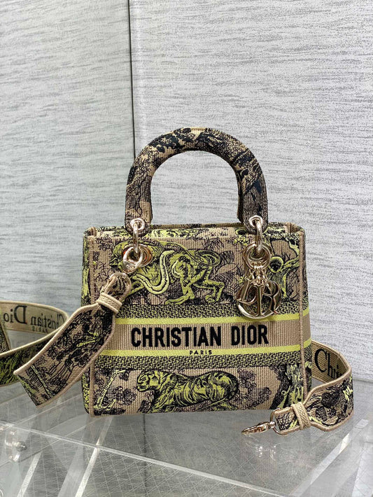 Elite Carryalls