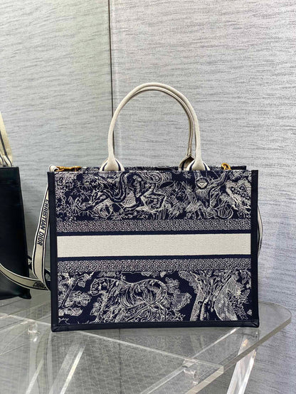 Elite Carryalls