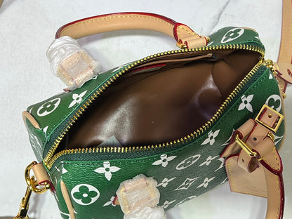 Elite Carryalls