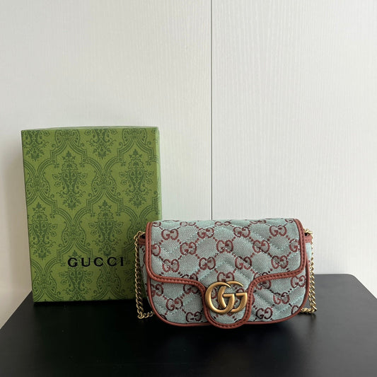 Elite Carryalls